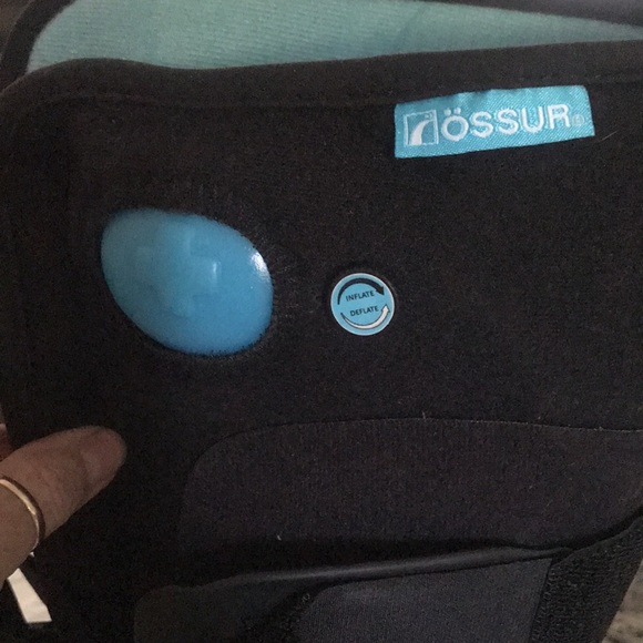 OSSUR FORM FIT WALKER/SZ. MEDIUM - Picture 2 of 7